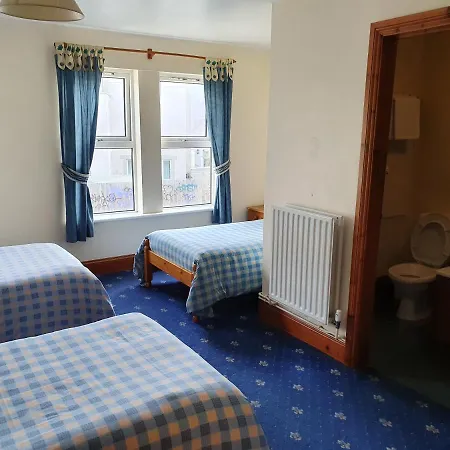 Whitehouse Guestrooms Hotel 3*